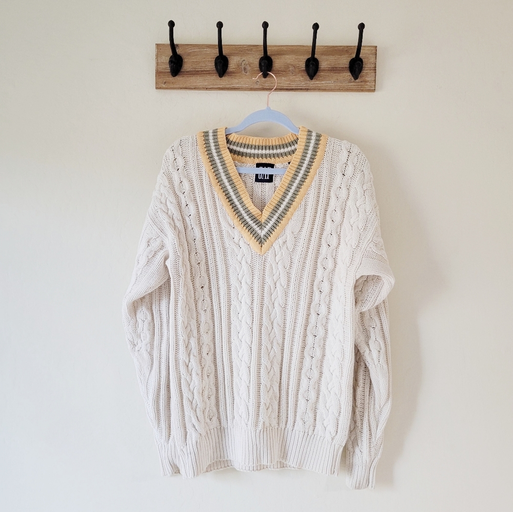 Vintage 90s GAP Cable Knit Sweater